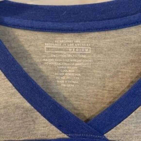 Kansas Jayhawks Long Sleeve V-Neck T-shirt women’s size M - Picture 4 of 7